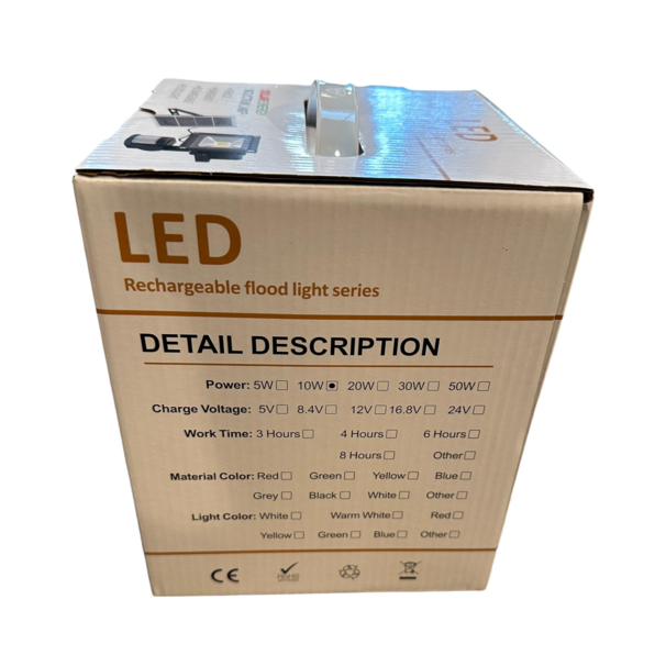 Lys til foderpladsen inkl. solpanel, batteri og PIR sensor (Grøn)